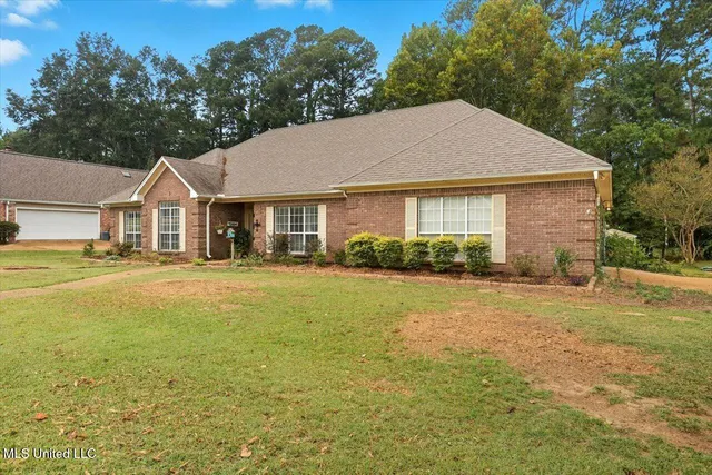 $346,900 | 135 Fawnwood Drive, Brandon, MS 39042