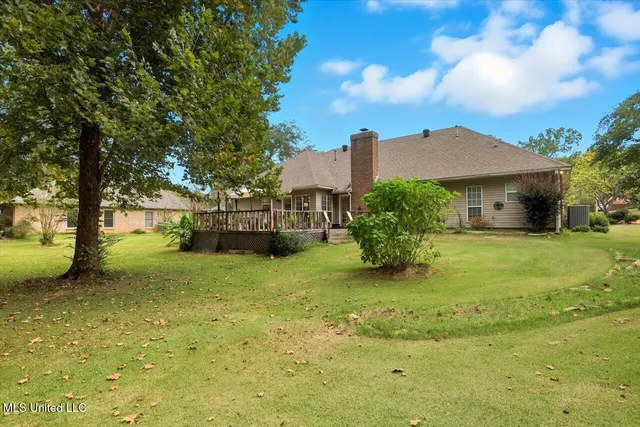 $346,900 | 135 Fawnwood Drive, Brandon, MS 39042