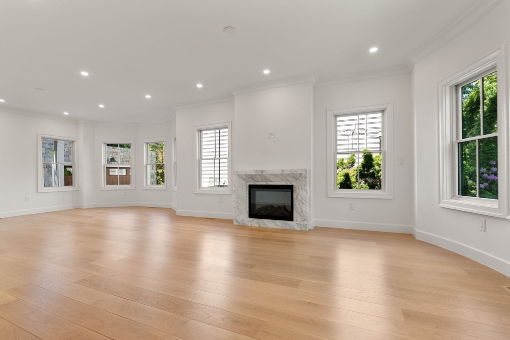 18 Naples Road Brookline, MA 02446 - Photo 4 of 40