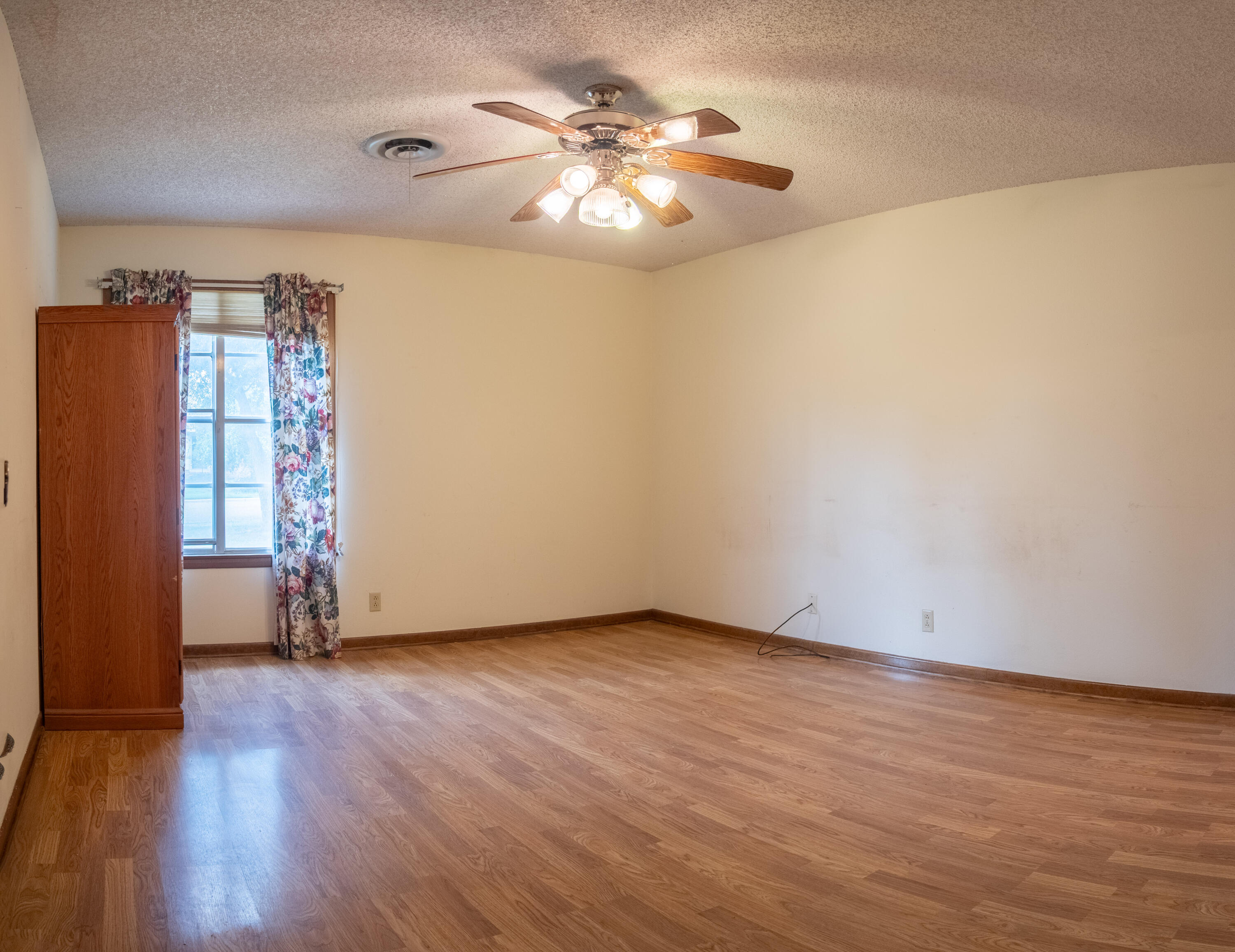 303 Comanche Trail Tulia, TX 79088 - Photo 18 of 37 Tulia-1