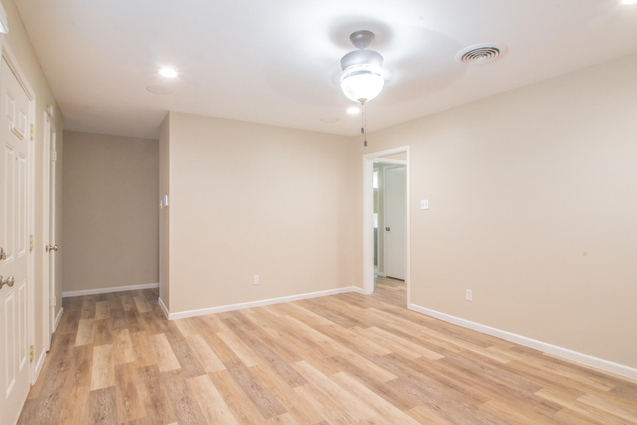 4937 7th Street Lubbock, TX 79416 - Photo 6 of 18 IMG_8331