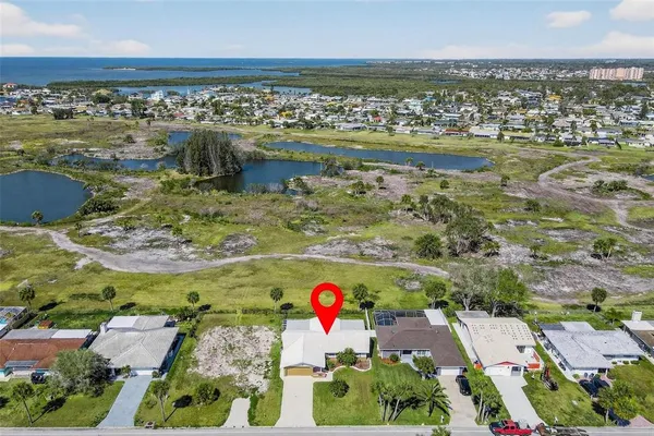 $2,500 | 4001 Topsail Trail, New Port Richey, FL 34652