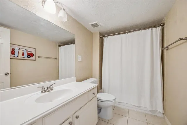 $280,000 | 5372 Brownway Street, Unit D34, Houston, TX 77056