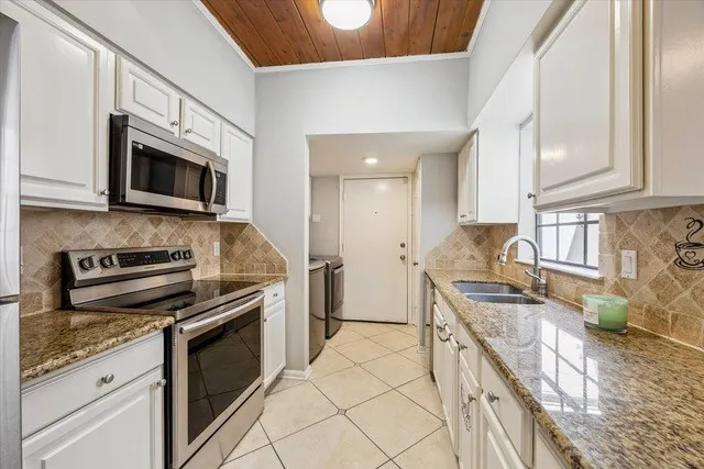 $280,000 | 5372 Brownway Street, Unit D34, Houston, TX 77056