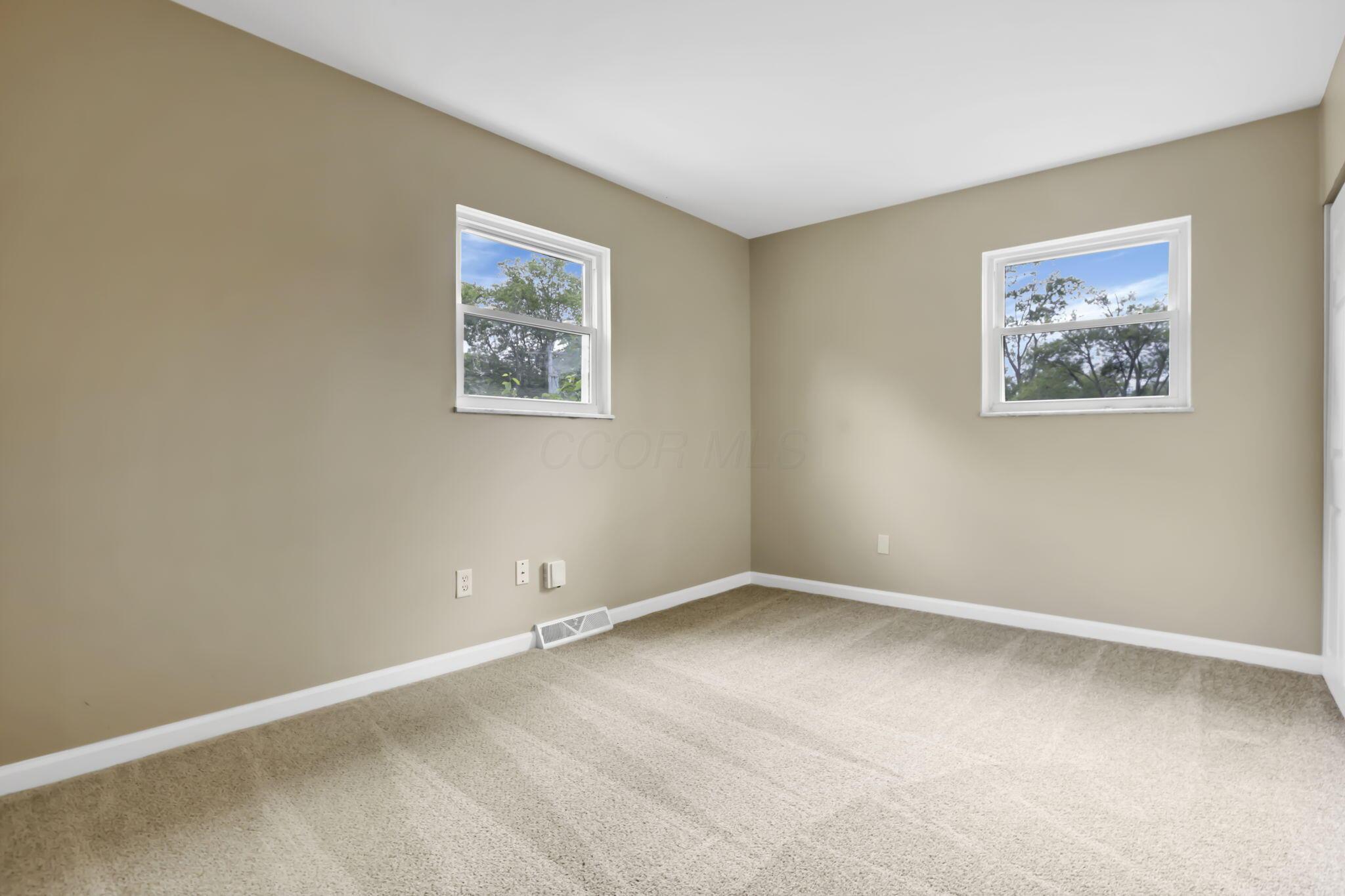6365 Karl Road Columbus, OH 43229 - Photo 40 of 51 35-web-or-mls-939A9633