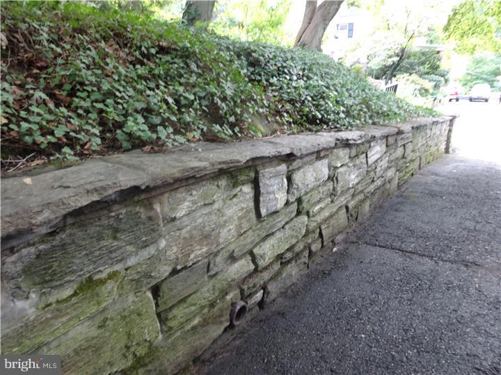 215 Old Forest Road Wynnewood, PA 19096 - Photo 22 of 25 Driveway