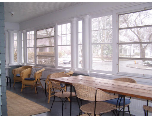 44 Berwick Street Worcester, MA 01602 - Photo 6 of 23
