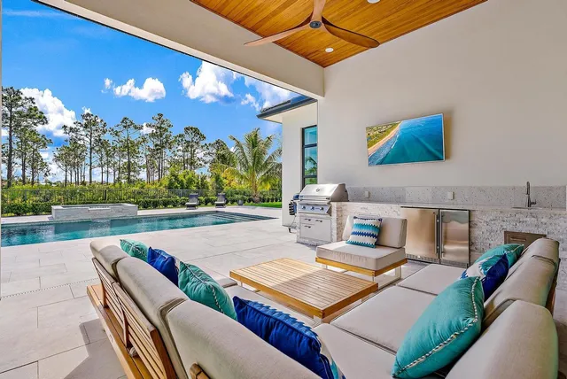 $3,999,990 | 20063 Southeast Gallberry Drive, Jupiter, FL 33458