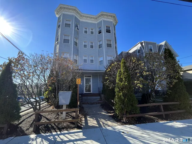 $2,750 | 10 Balmforth Avenue, Unit 10, Danbury, CT 06810