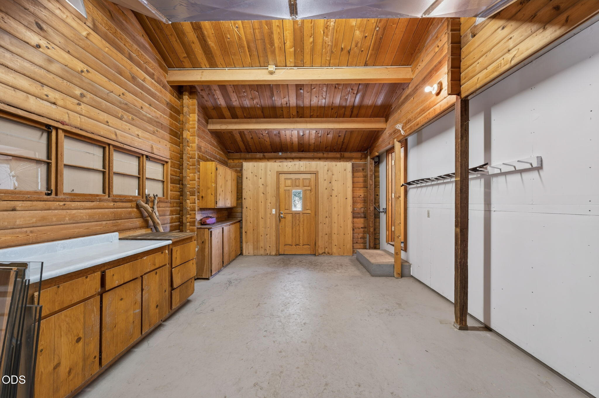 21955 Rickard Road Bend, OR 97702 - Photo 37 of 50