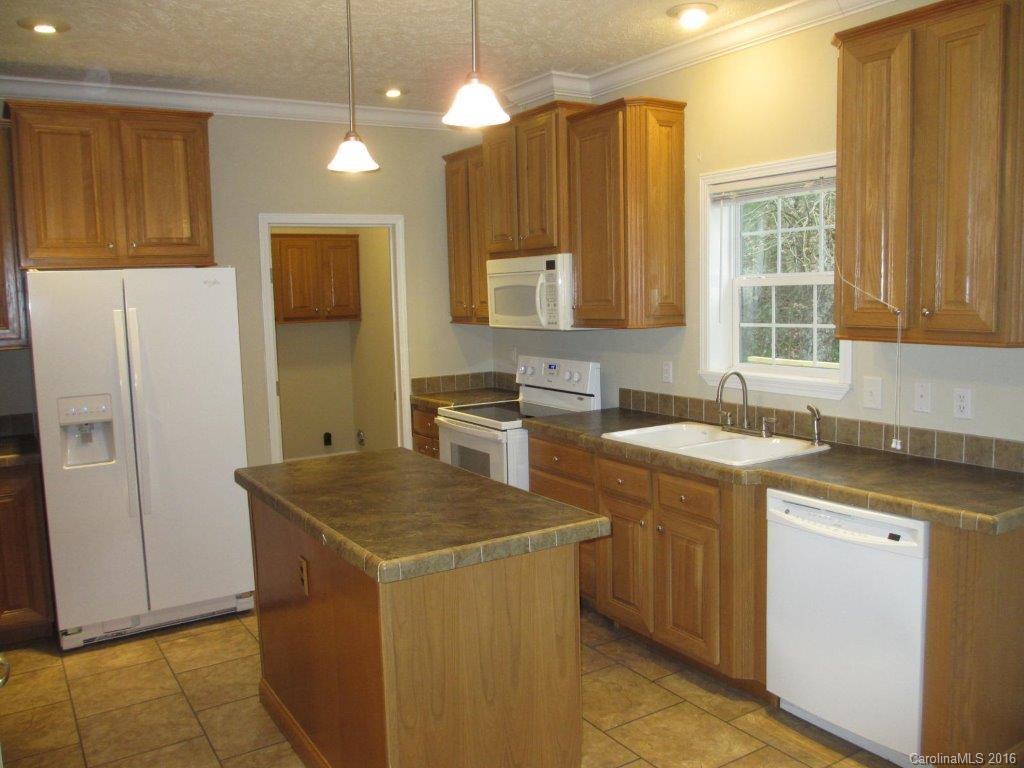 27 Pattys Chapel Road, Unit 66 Fletcher, NC 28732 - Photo 14 of 19 Gallery Image 14