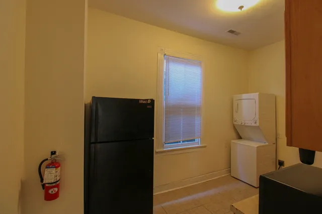 $1,930 | 3 Woolfe Street, Unit B, Charleston, SC 29403