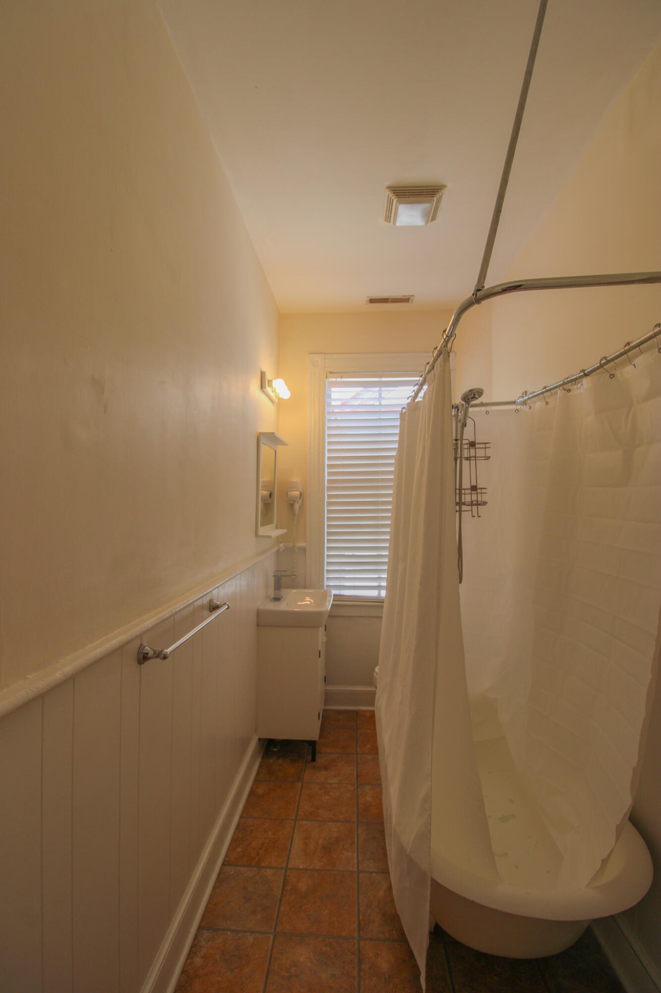 3 Woolfe Street, Unit B Charleston, SC 29403 - Photo 9 of 10 IMG_7312