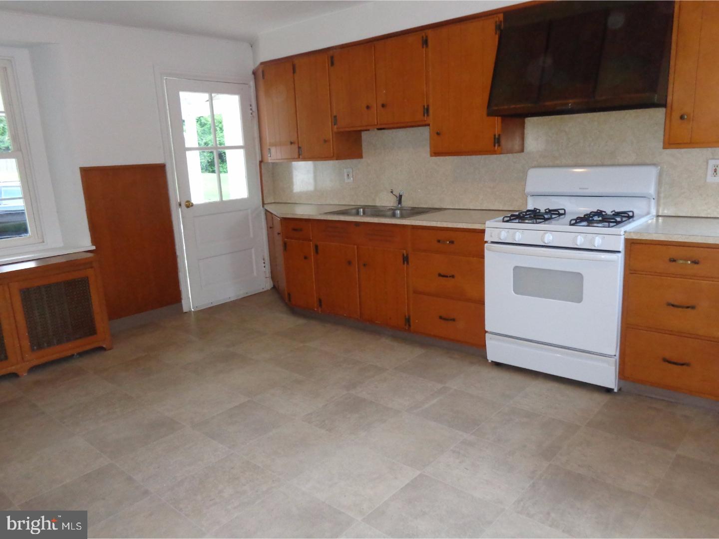 2784 Egypt Road Audubon, PA 19403 - Photo 6 of 20 Gallery Image 6