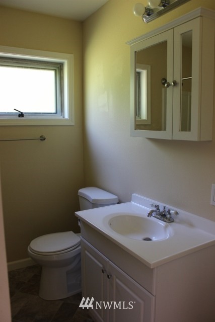 4358 East Agate Road Shelton, WA 98584 - Photo 16 of 25 Gallery Image 16