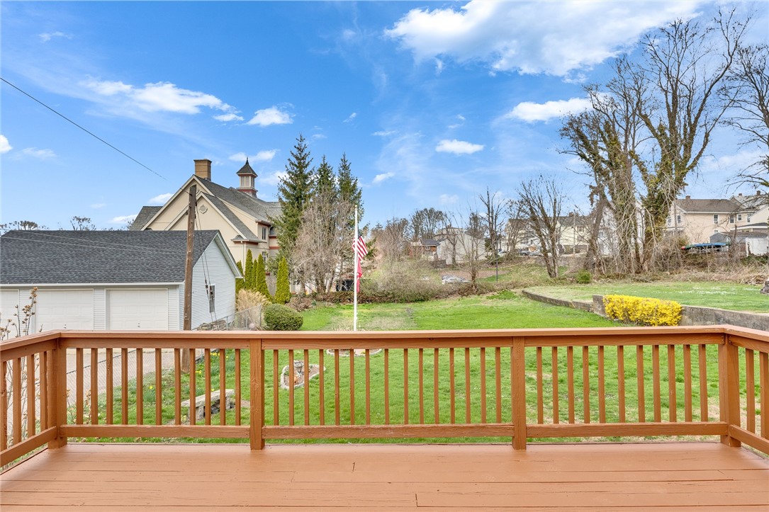 38 School Street Westerly, RI 02891 - Photo 17 of 21