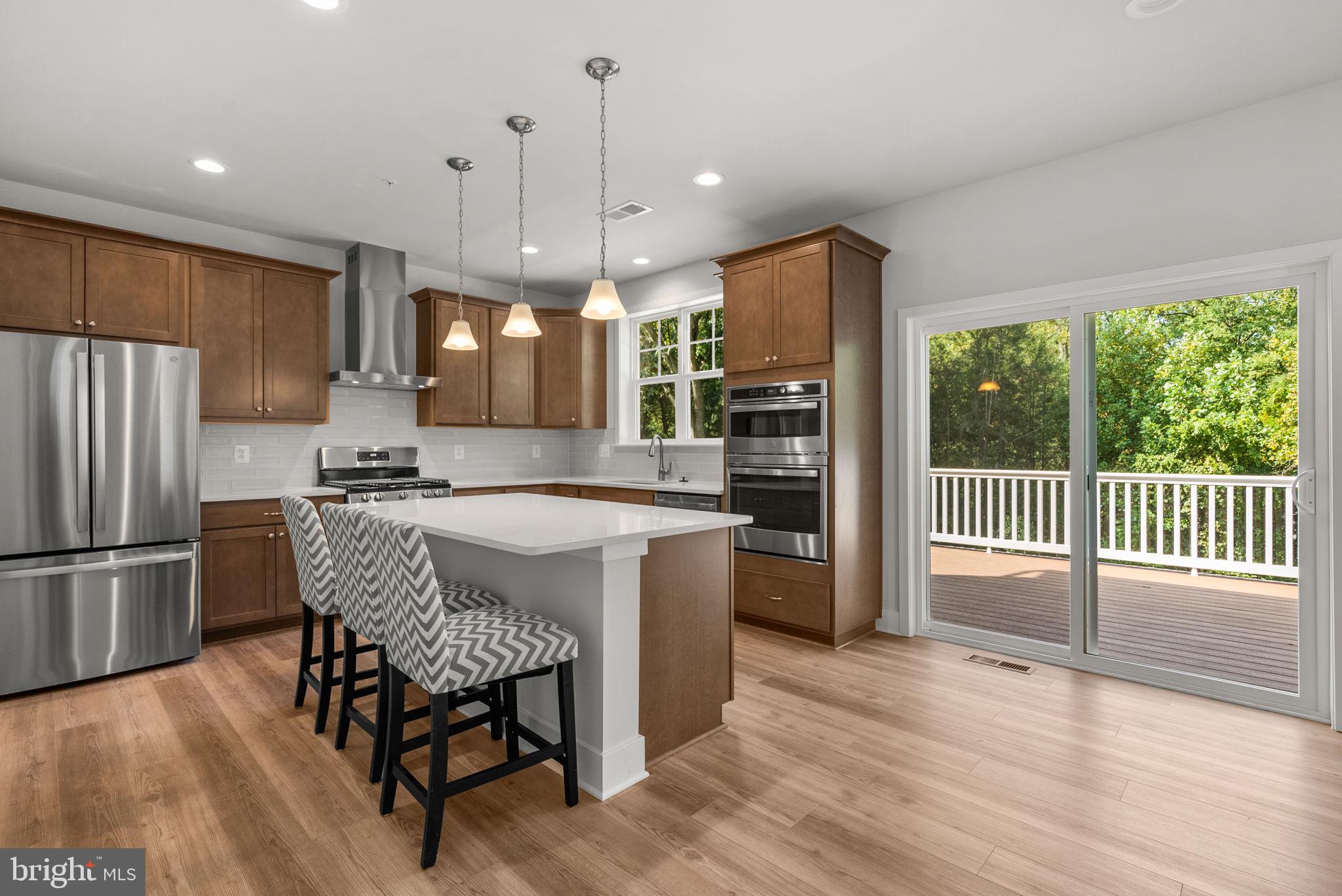 9324 Meredith Avenue Laurel, MD 20723 - Photo 10 of 59 Beautiful kitchen with wood cabinets, SS APPLS