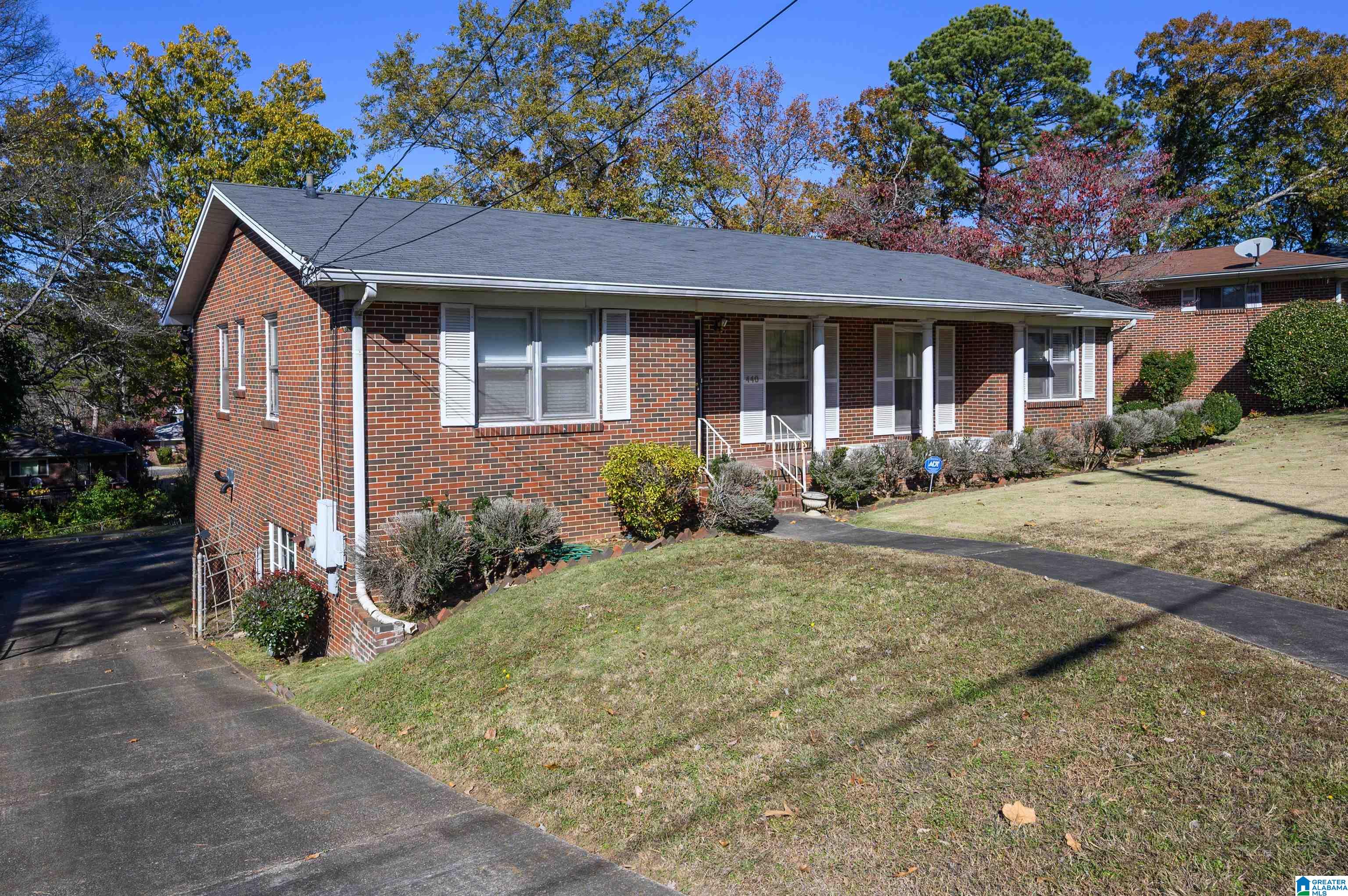 440 Crest Drive Fairfield, AL 35064 - Photo 2 of 29