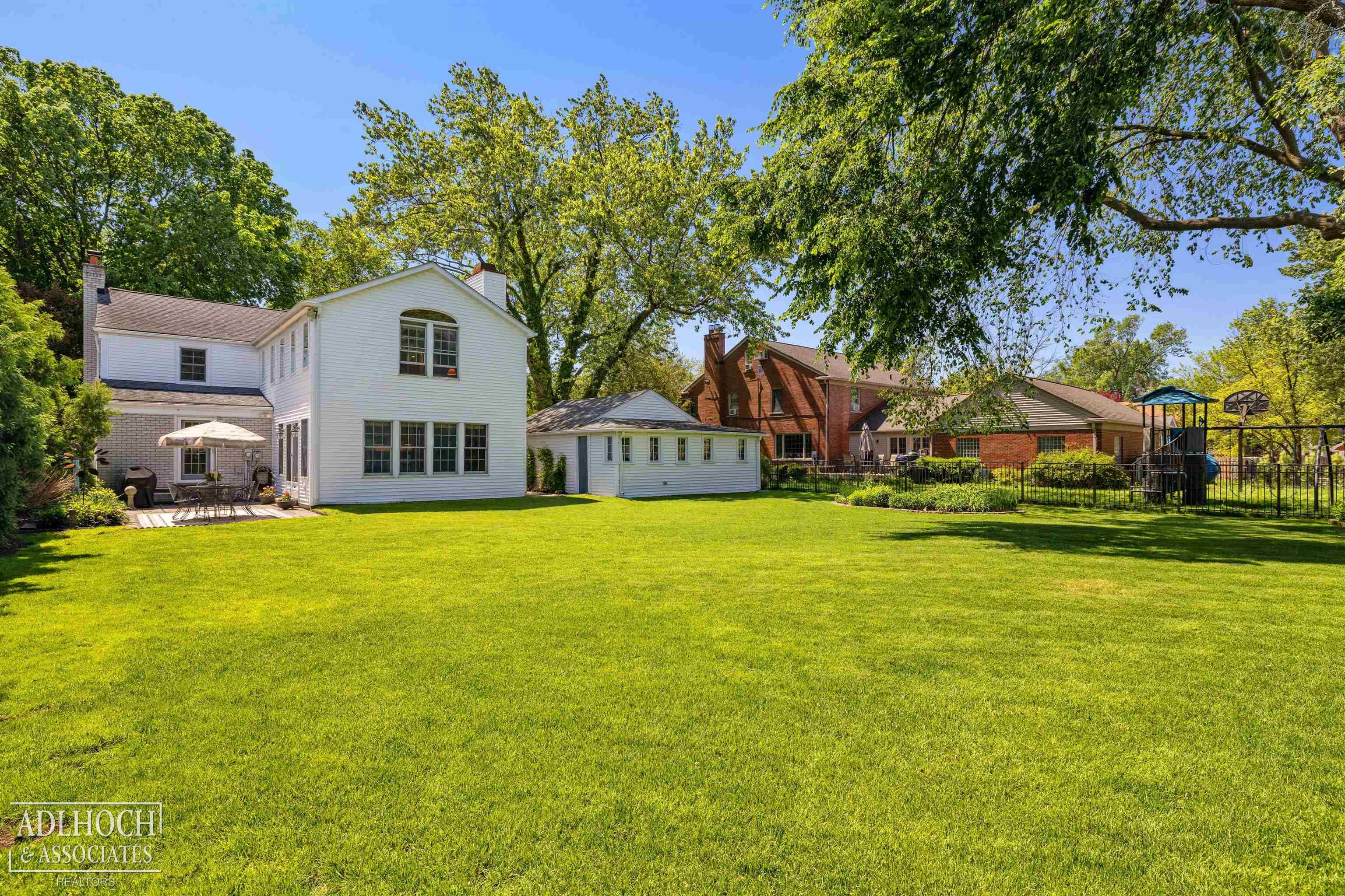 1254 Berkshire Road Grosse Pointe, MI 48230 - Photo 27 of 36