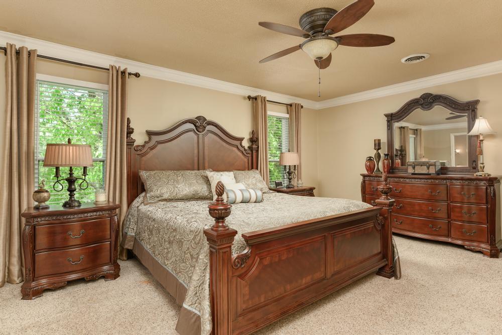 9237 Evening Shadow Drive Chattanooga, TN 37421 - Photo 11 of 40 2023_04_April_9237_Evening_Shadow_Dr_004