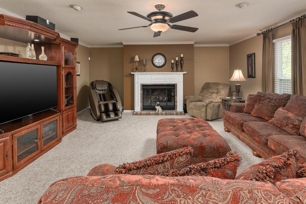 9237 Evening Shadow Drive Chattanooga, TN 37421 - Photo 5 of 40 2023_04_April_9237_Evening_Shadow_Dr_003