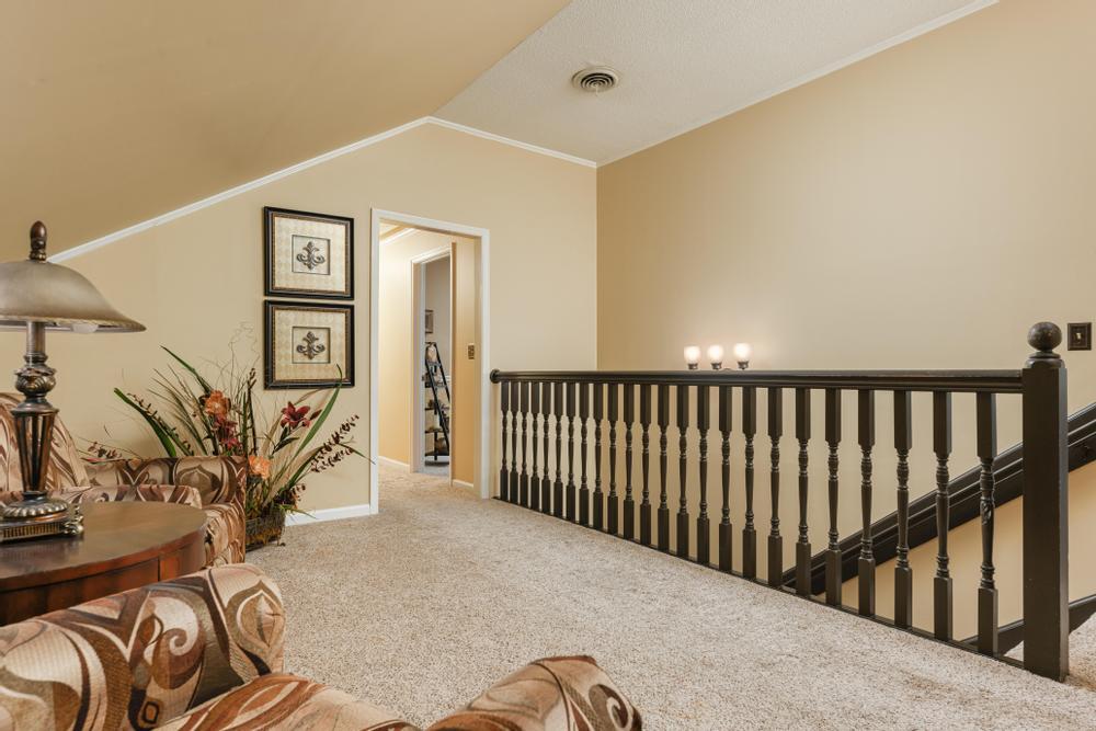 9237 Evening Shadow Drive Chattanooga, TN 37421 - Photo 10 of 40 2023_04_April_9237_Evening_Shadow_Dr_004