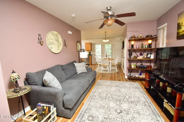 $249,900 | 812 Blue Spruce Way, Unit 5, Knoxville, TN 37912