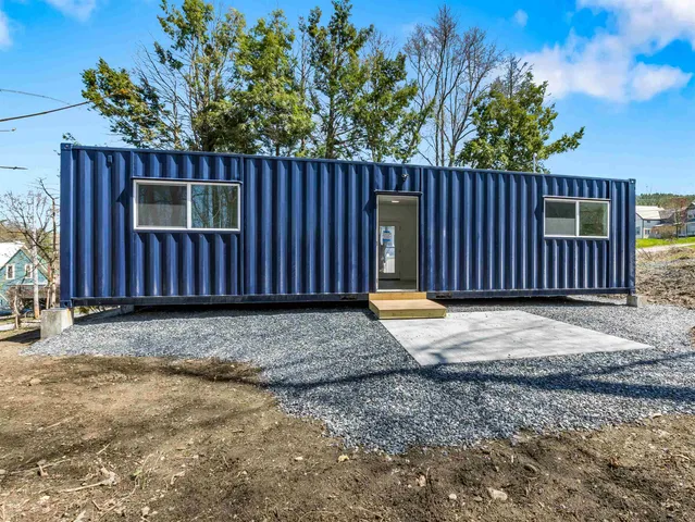 $225,000 | 15 Highland Avenue, Claremont, NH 03743