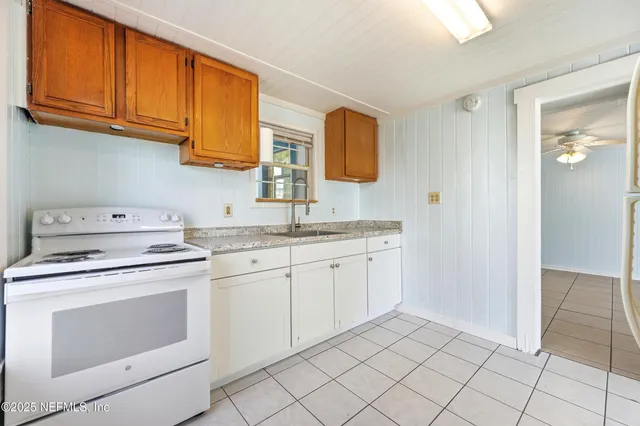$2,150 | 228 Oleander Street, Neptune Beach, FL 32266