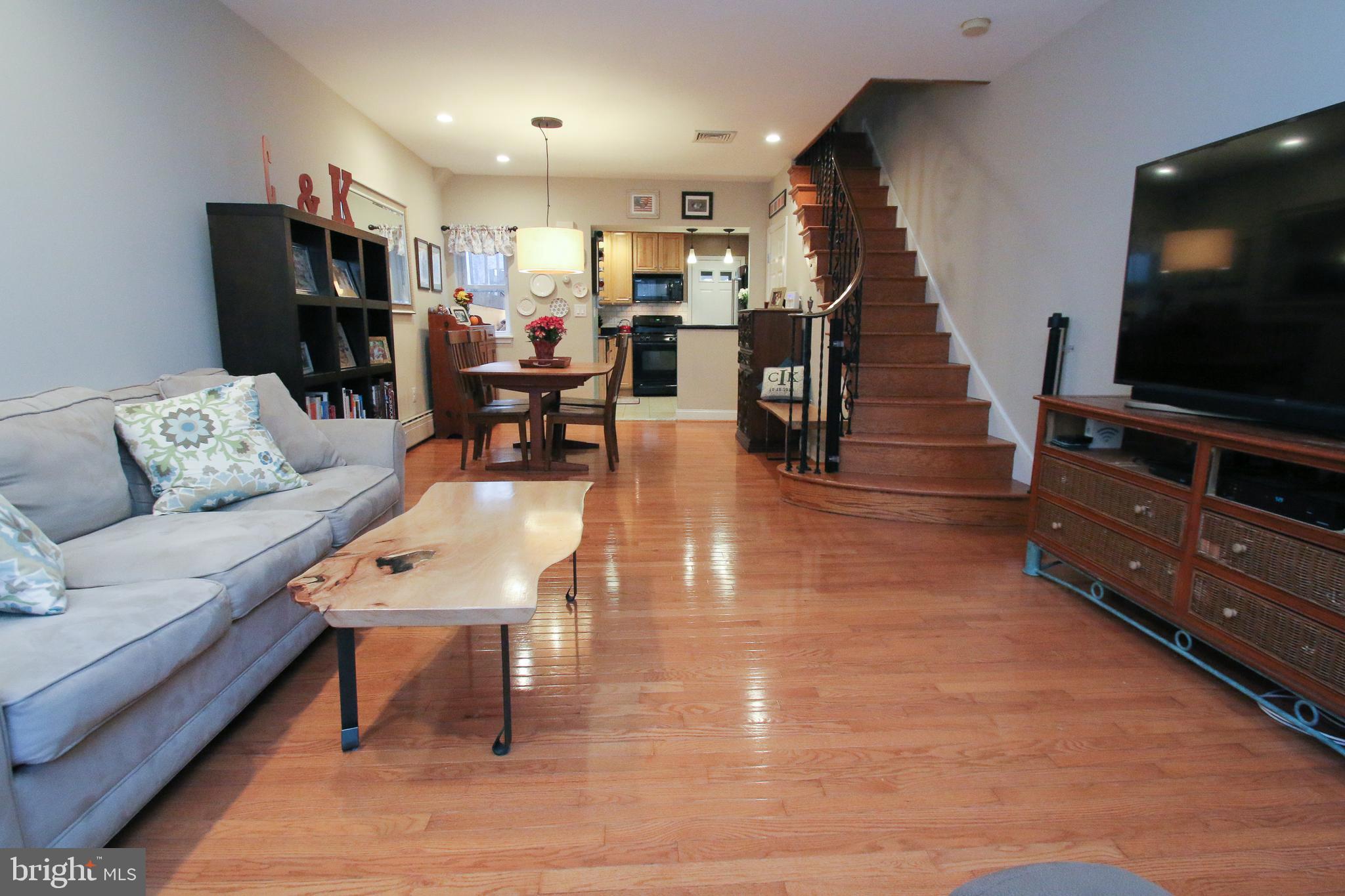 1229 Gerritt Street Philadelphia, PA 19147 - Photo 2 of 24 Gallery Image 2