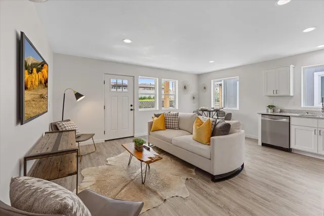 $479,800 | 1912 West Buckeye Avenue, Spokane, WA 99205