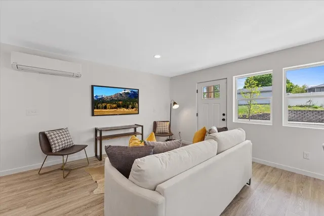 $479,800 | 1912 West Buckeye Avenue, Spokane, WA 99205