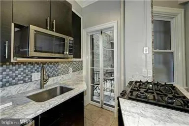 $2,100 | 1705 P Street Northwest, Unit 2, Washington, DC 20036