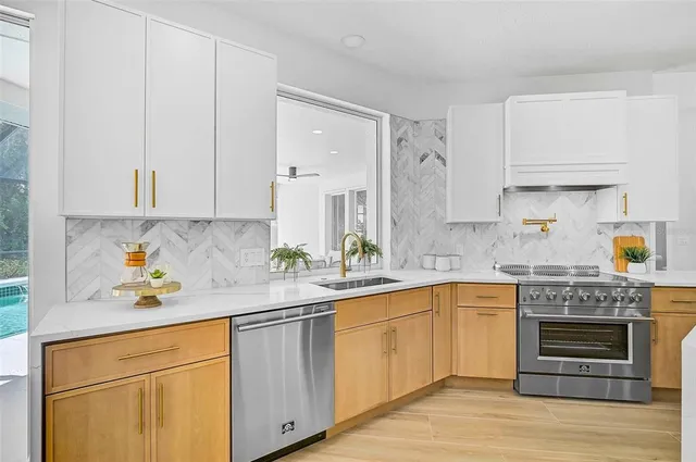 $895,000 | 2072 Tocobaga Lane, Nokomis, FL 34275