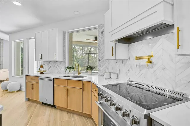 $895,000 | 2072 Tocobaga Lane, Nokomis, FL 34275