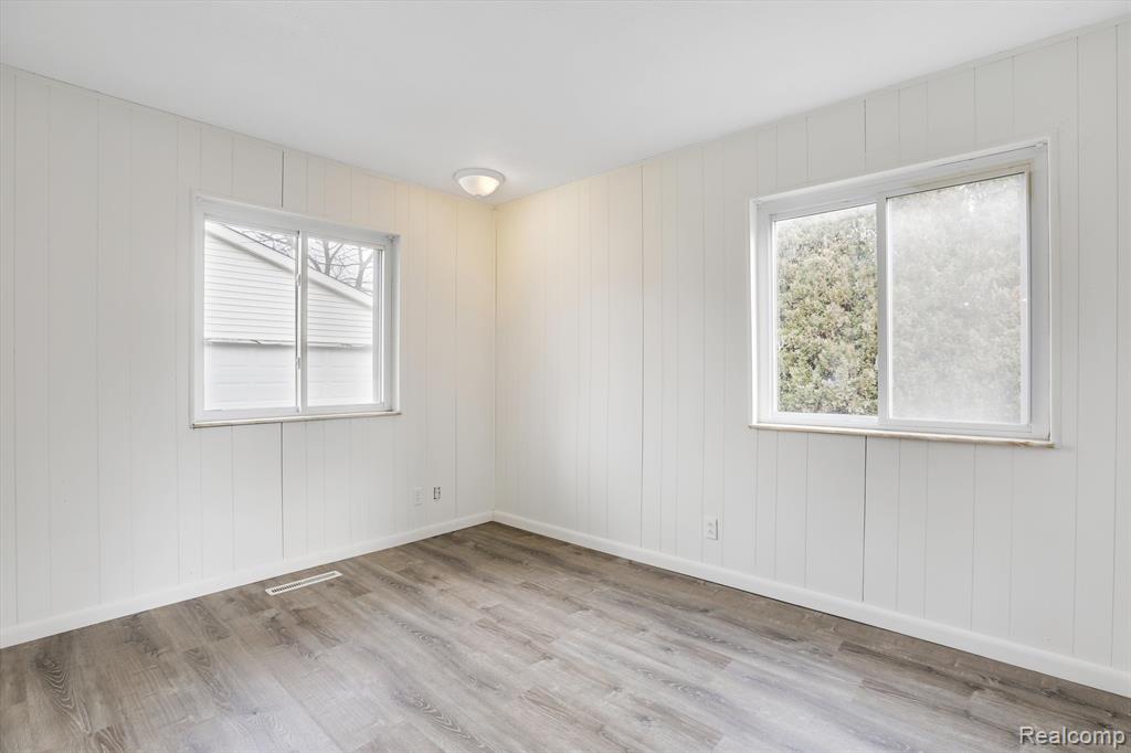62 Jennings Road Whitmore Lake, MI 48189 - Photo 11 of 21 Gallery Image 11