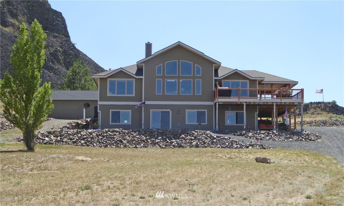 3352 East Spring Canyon Road Grand Coulee, WA 99133 - Photo 1 of 31 Gallery Image 1