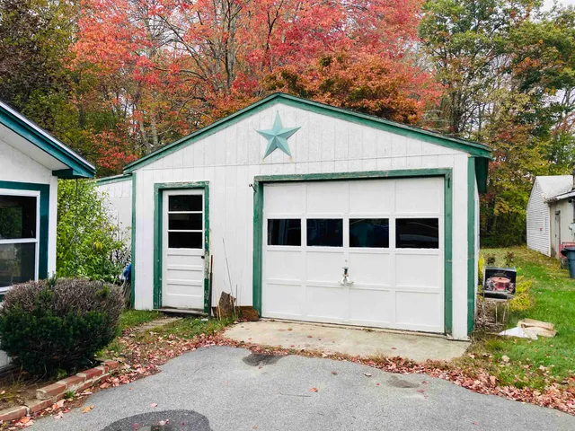 $325,000 | 13 Elm Street, Epping, NH 03042