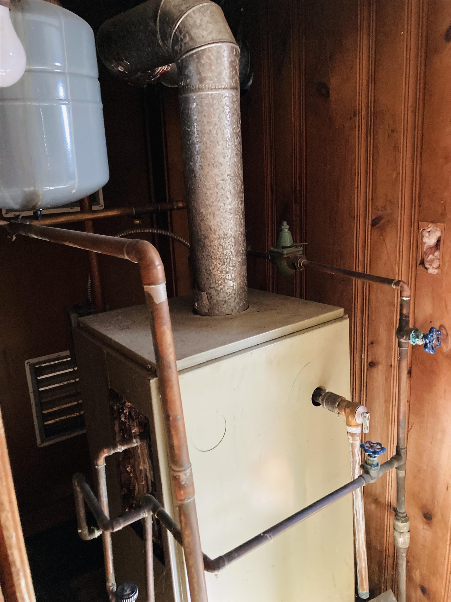 13 Elm Street Epping, NH 03042 - Photo 9 of 19