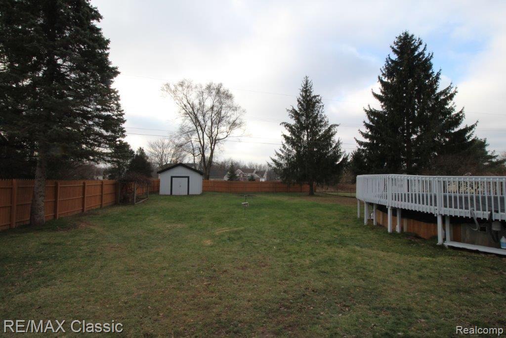 3352 White Lake Road Highland, MI 48356 - Photo 5 of 24 Gallery Image 5