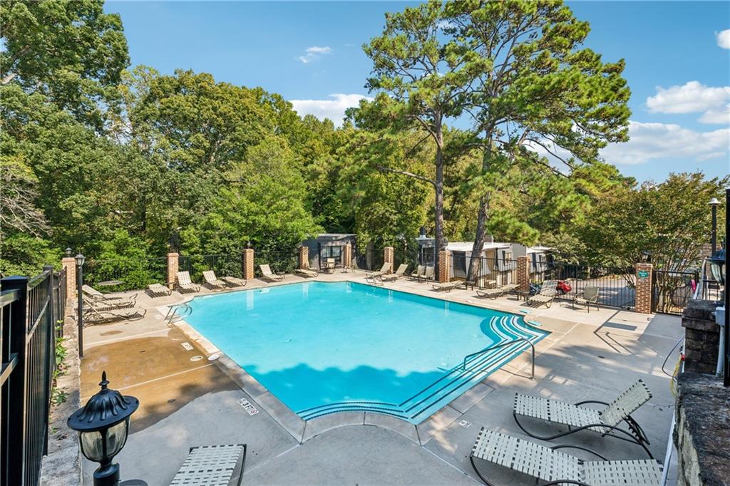 107 La Rue Place Northwest Atlanta, GA 30327 - Photo 26 of 29