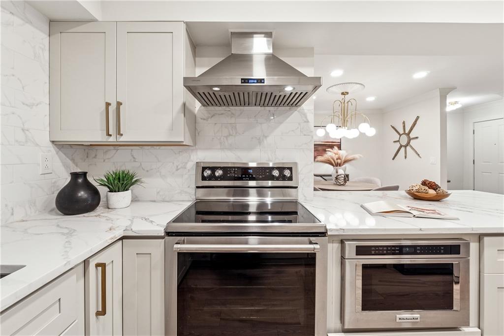 107 La Rue Place Northwest Atlanta, GA 30327 - Photo 7 of 29