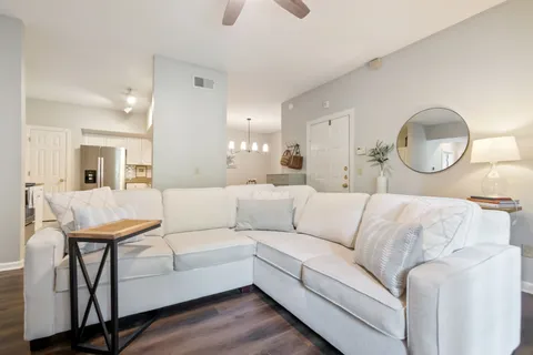 $324,900 | 6820 Highway 70 South, Unit 403, Nashville, TN 37221