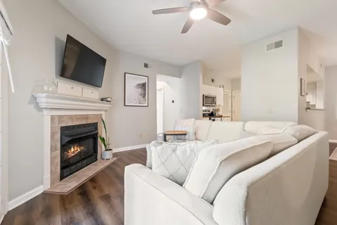 $324,900 | 6820 Highway 70 South, Unit 403, Nashville, TN 37221