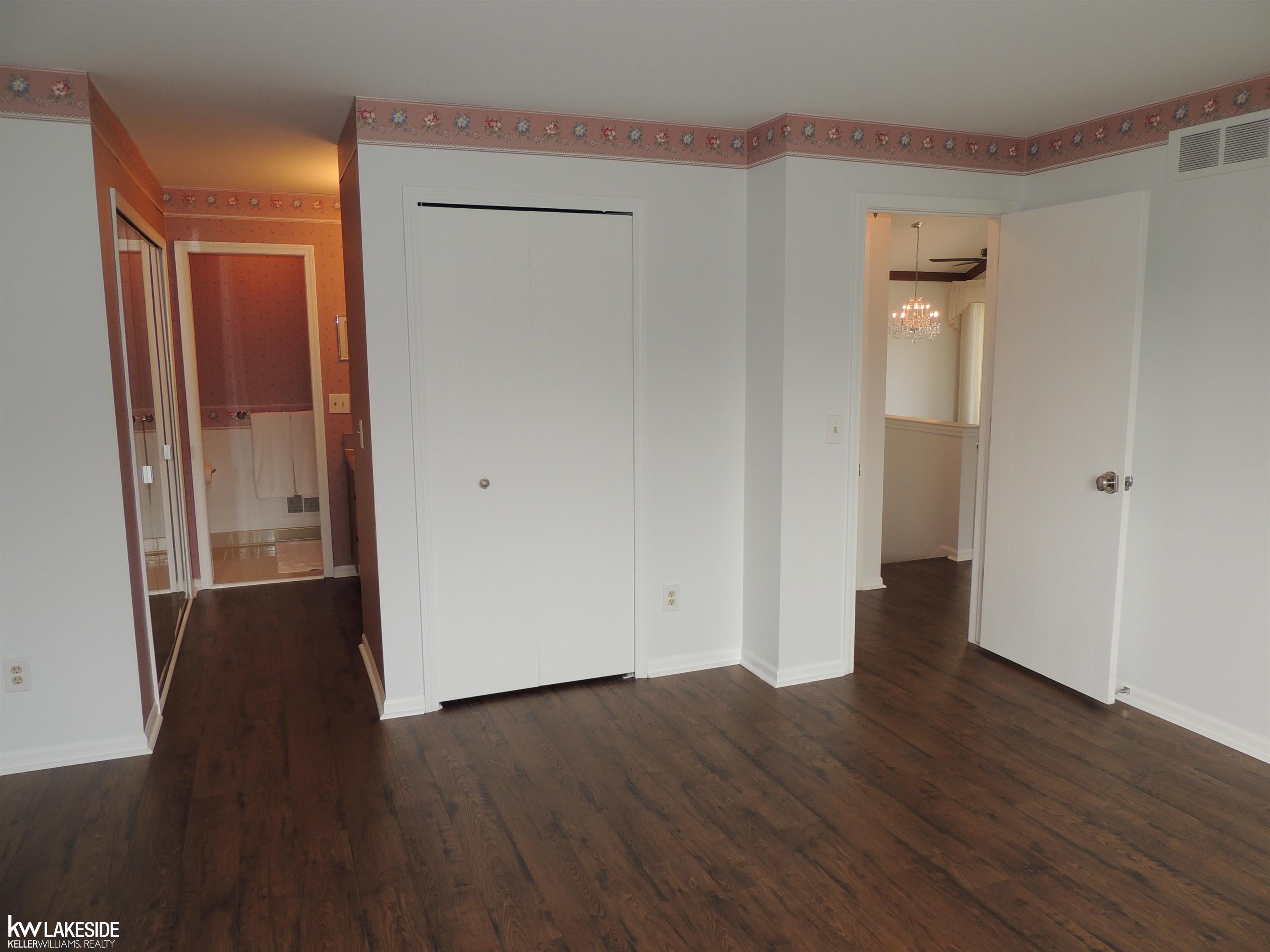 1600 Stonecrest Drive Rochester, MI 48307 - Photo 20 of 36 50168703-69a1304e-1d71-44f8-87c5-929cd3aada6c.JPG