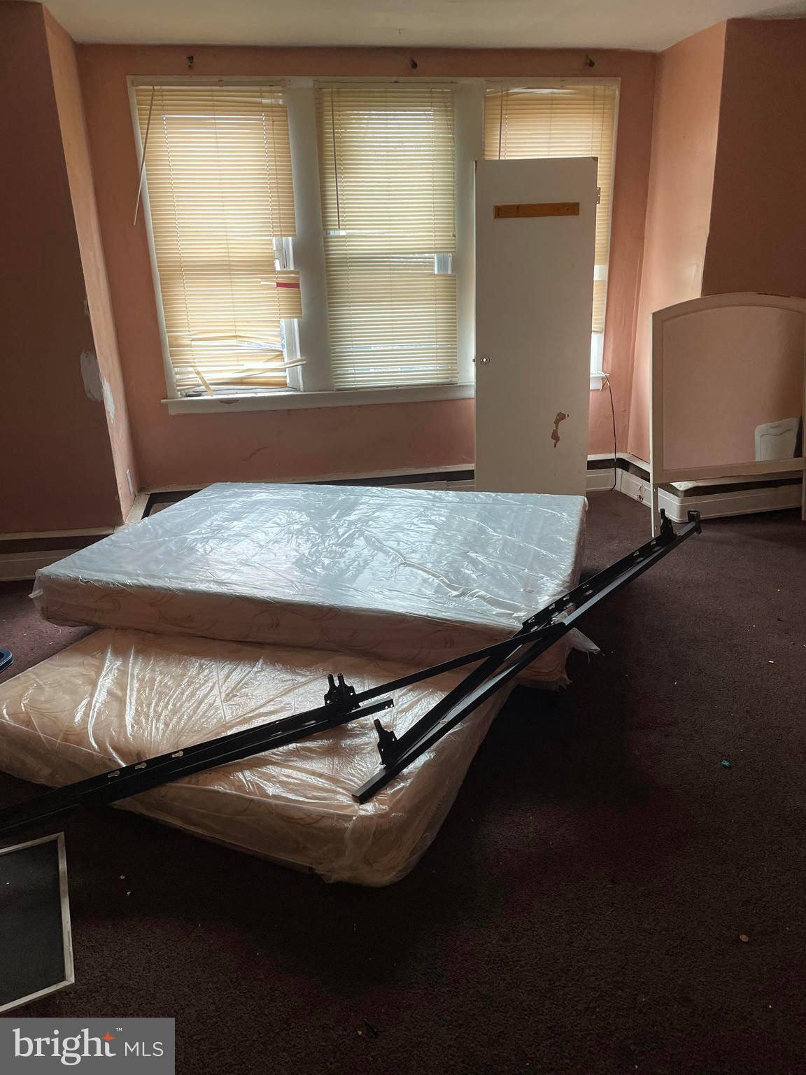 440 Long Lane Upper Darby, PA 19082 - Photo 6 of 7