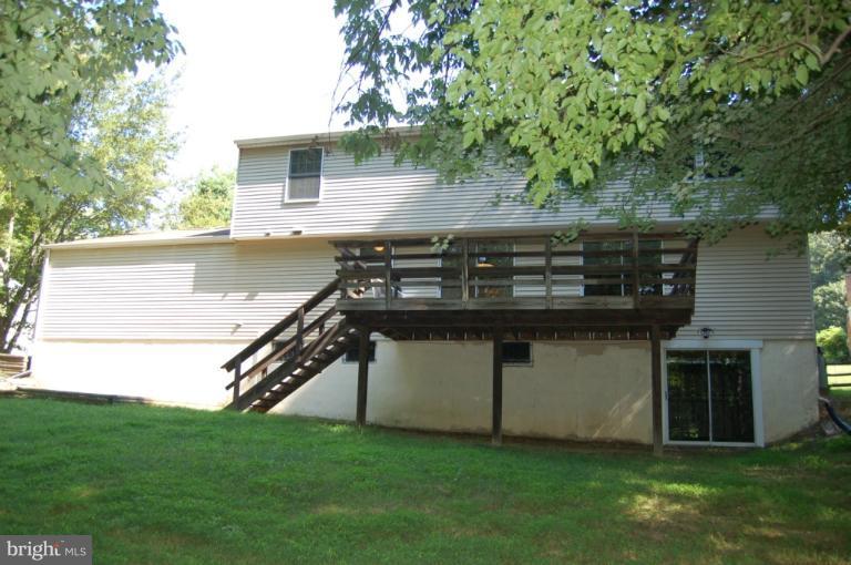 7580 Vogels Way Springfield, VA 22153 - Photo 14 of 23 Exterior (Rear)