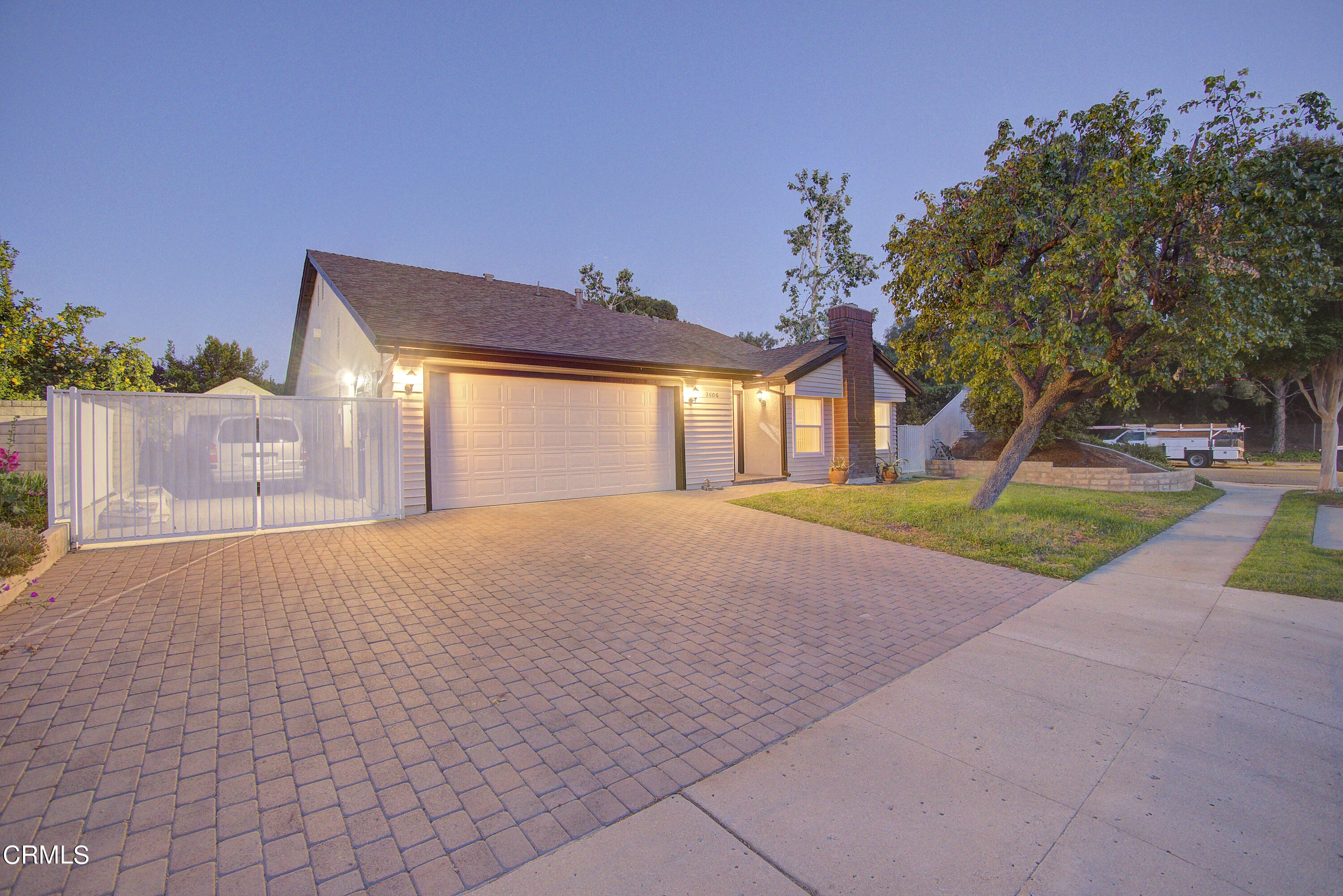 P3680854_55_56_57_58_59_60Interior01