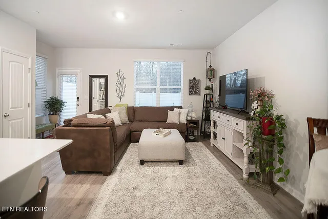 $269,999 | 191 Dale Mires Lane, Baxter, TN 38544