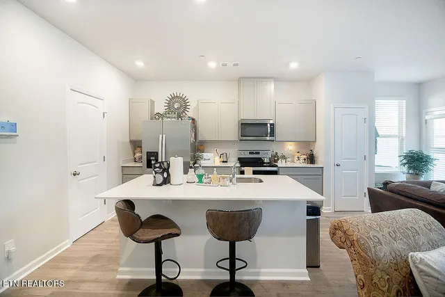 $269,999 | 191 Dale Mires Lane, Baxter, TN 38544